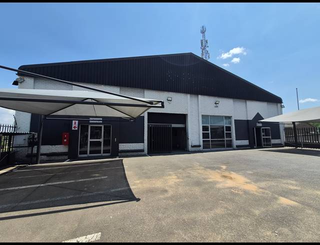 1,200M² WAREHOUSE TO LET IN KYALAMI